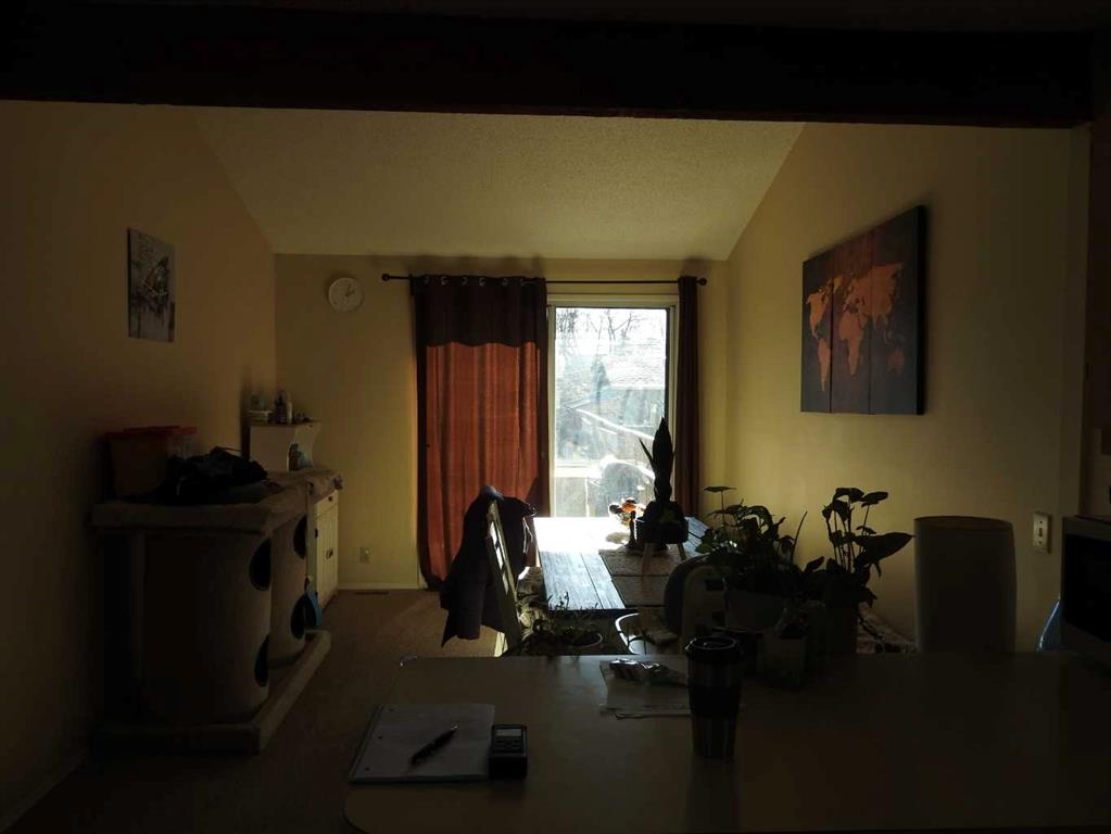 Picture for A,B, 129 32 Avenue NW