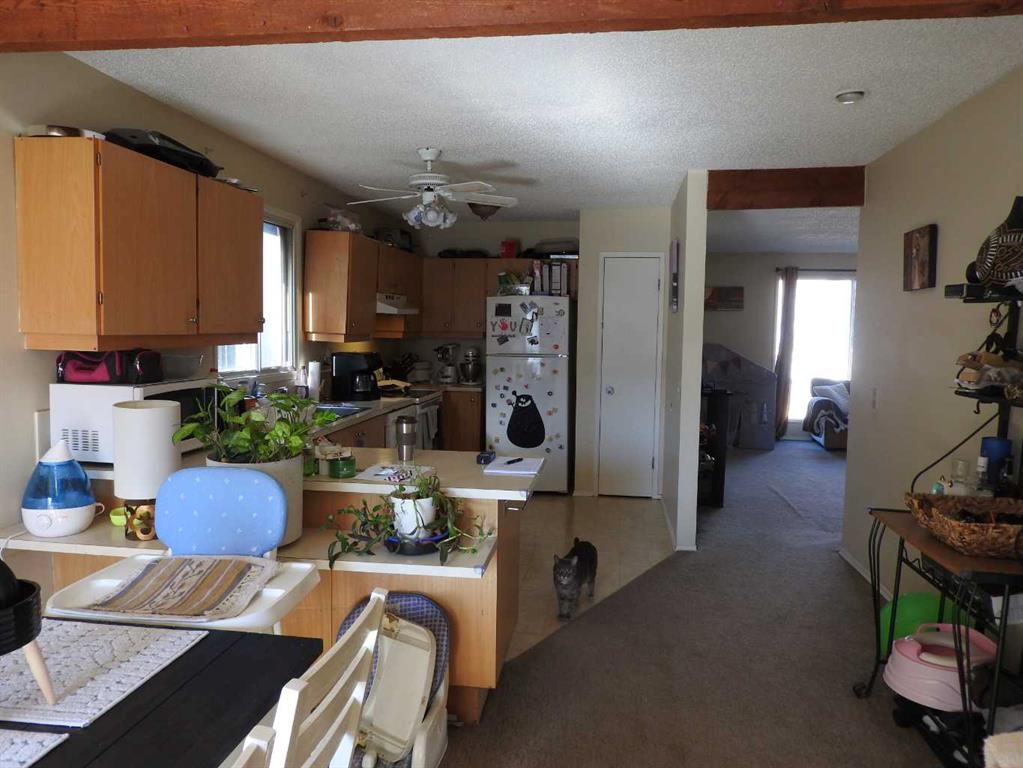 Picture for A,B, 129 32 Avenue NW