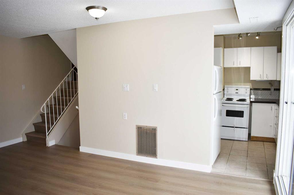 Picture for 4, 4740 Dalton Drive NW