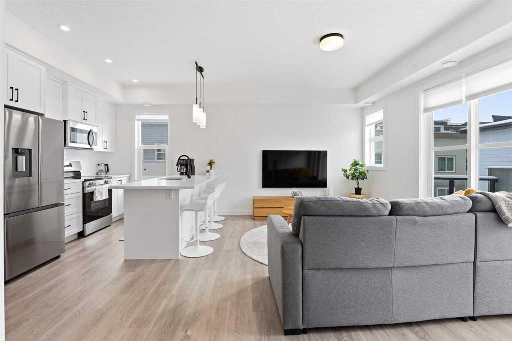 Picture for 129, 2117 81 Street SW