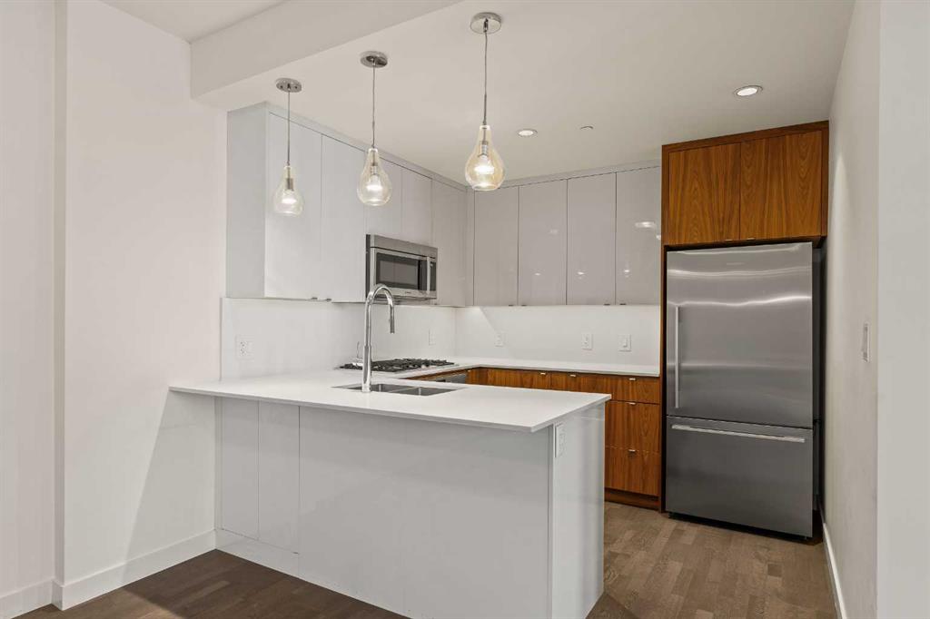 Picture for 424, 305 18 Avenue SW