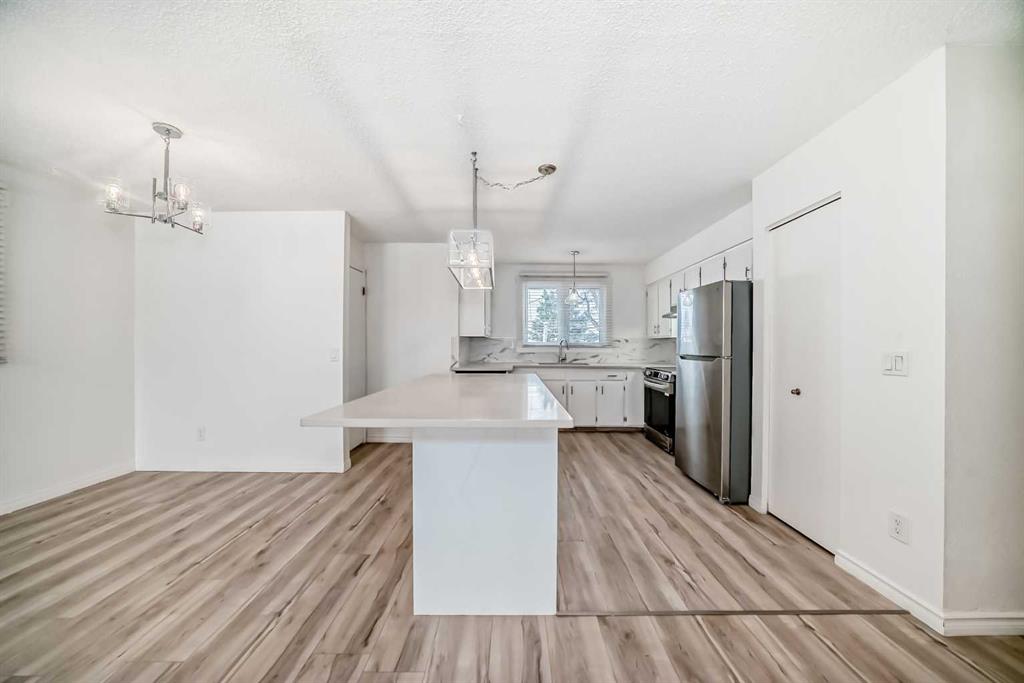 Picture for 23 Marbank Way NE