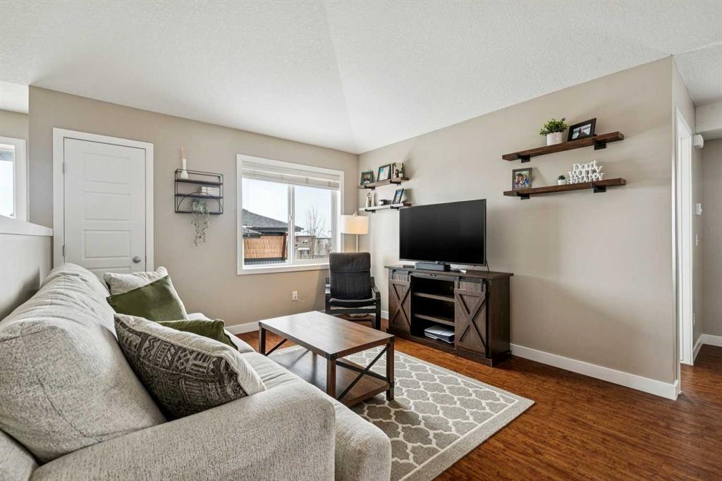 Picture for 8303, 2781 Chinook winds Drive SW