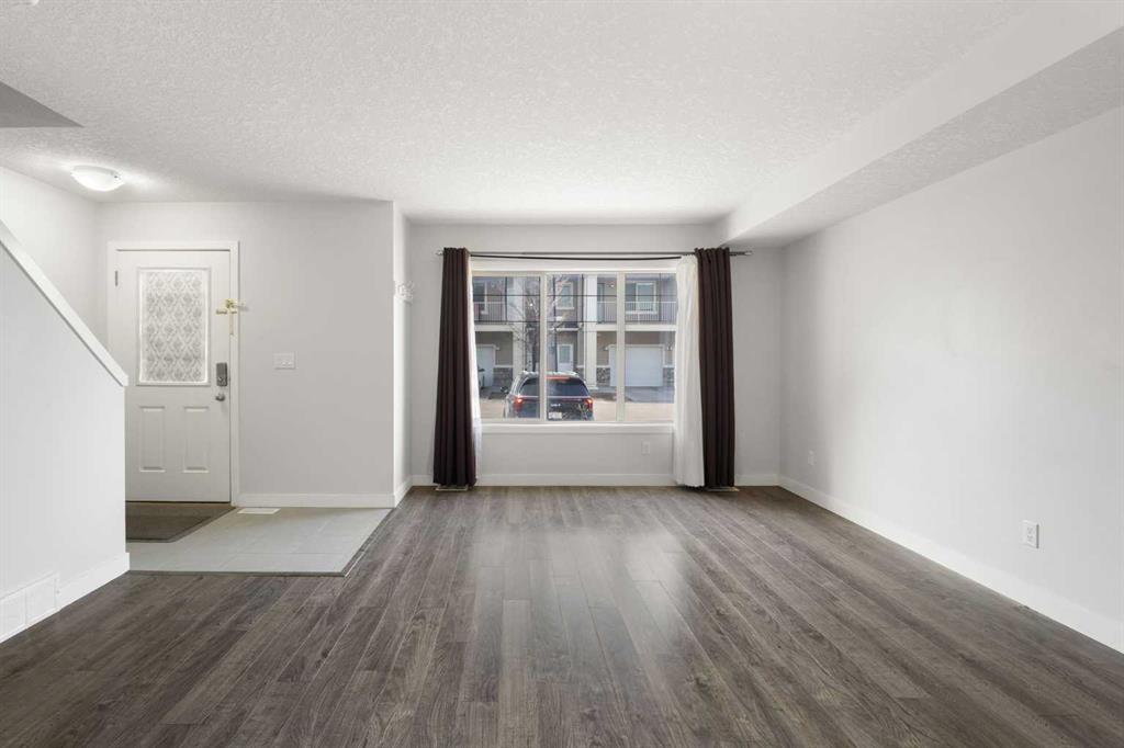 Picture for 902, 250 Sage Valley Road NW