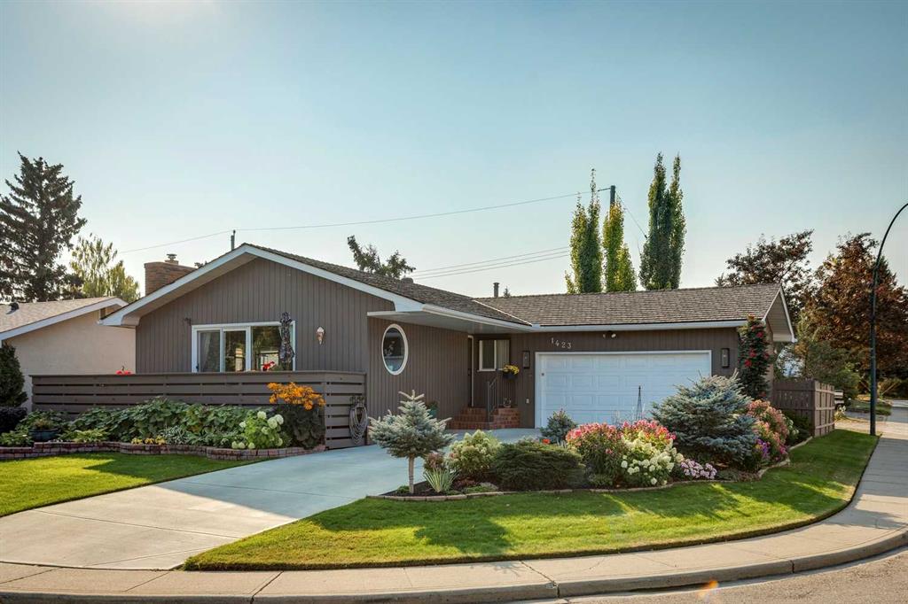 Picture for 1423 107 Avenue SW