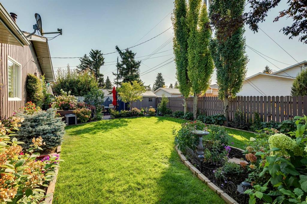 Picture for 1423 107 Avenue SW