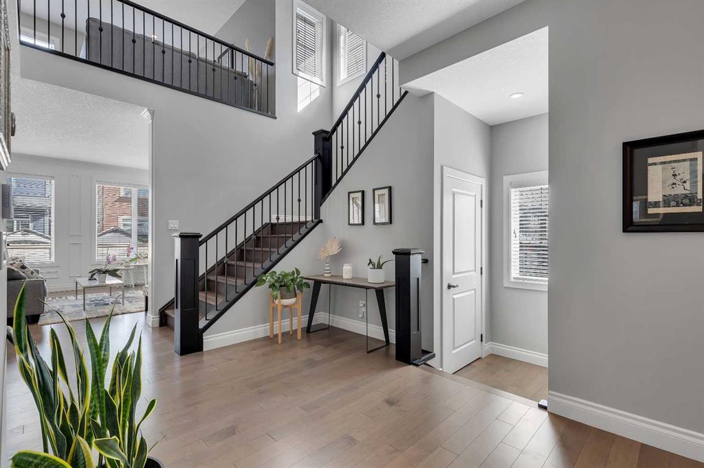 Picture for 393 Evansborough Way NW