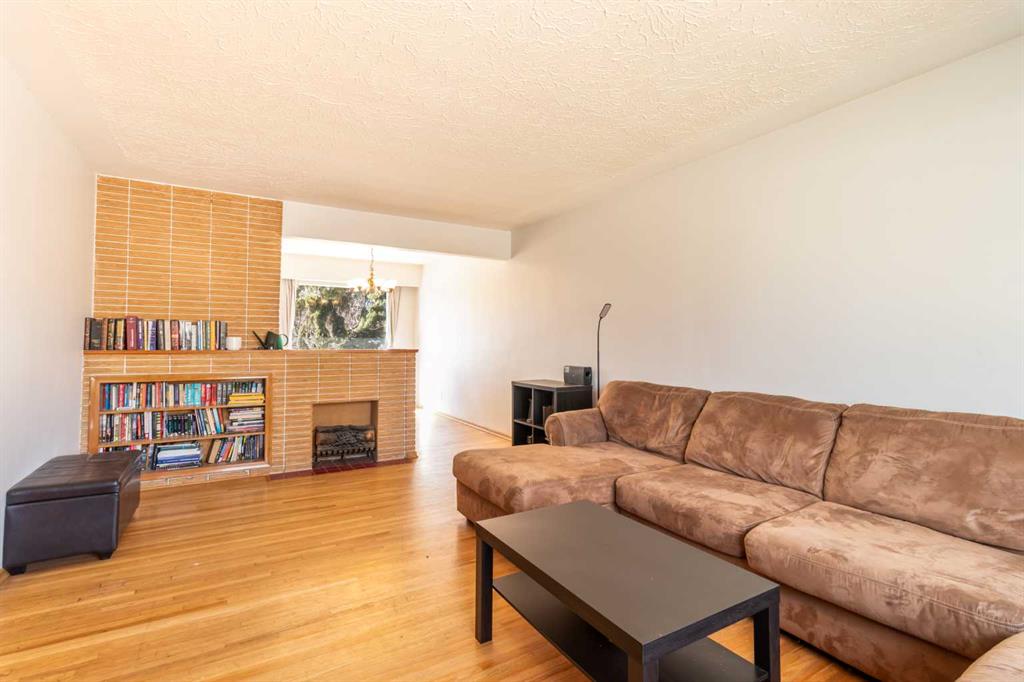 Picture for 967 Northmount Drive NW