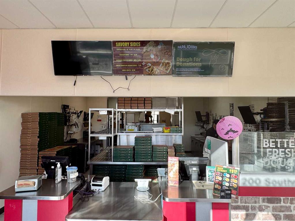 Picture for 605, 200 Southridge Drive 