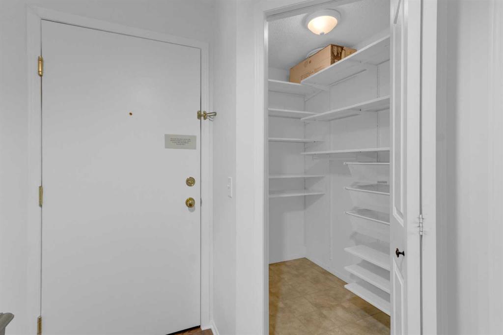 Picture for 306, 6000 Somervale Court SW