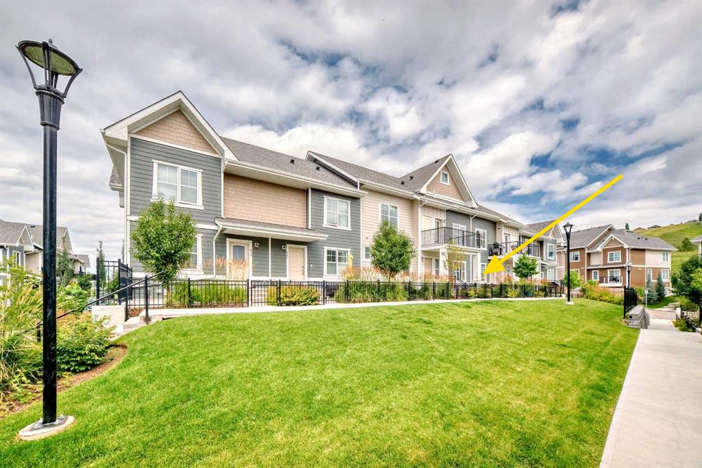 Picture for 647 Cranbrook Walk SE