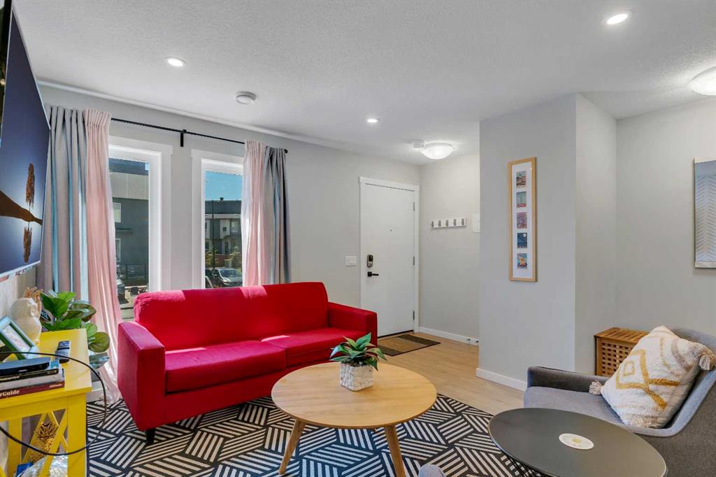 Picture for 312, 19500 37 Street SE