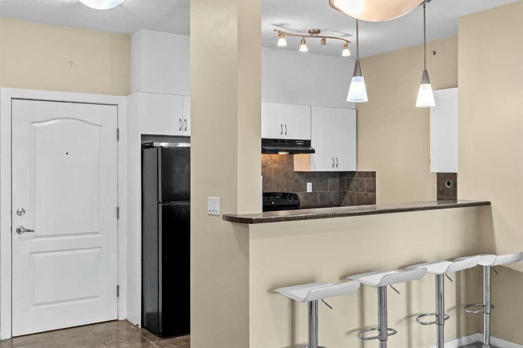 Picture for 1404, 604 East Lake Boulevard NE