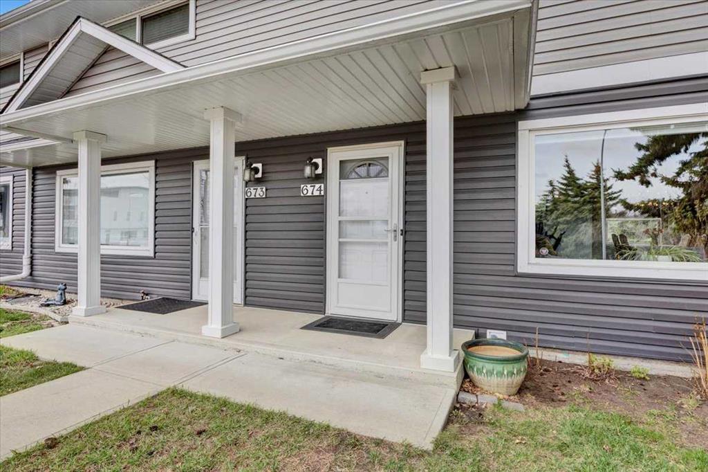 Picture for 674 Regal Park NE