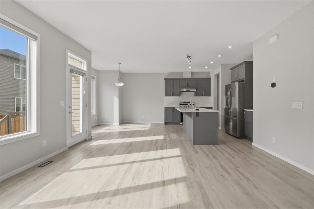 Picture for 93 Cityline Square NE