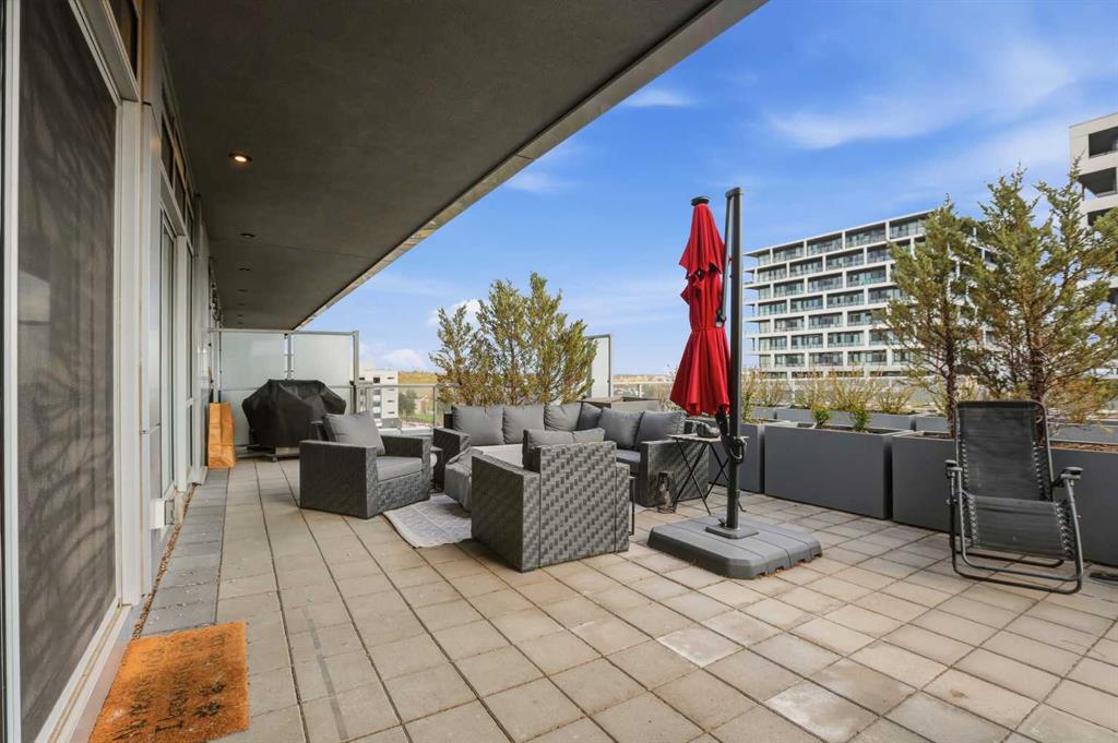 Picture for 712, 88 9 Street NE