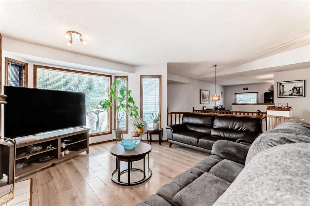 Picture for 68 Harvest Oak Way NE