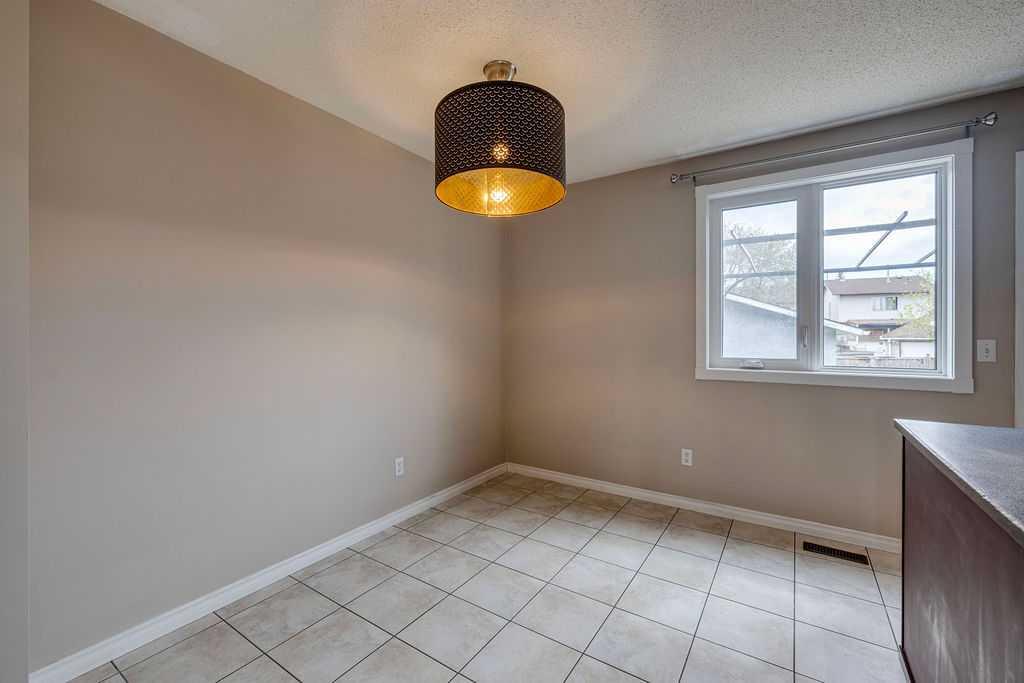 Picture for 232 Bedfield Court NE