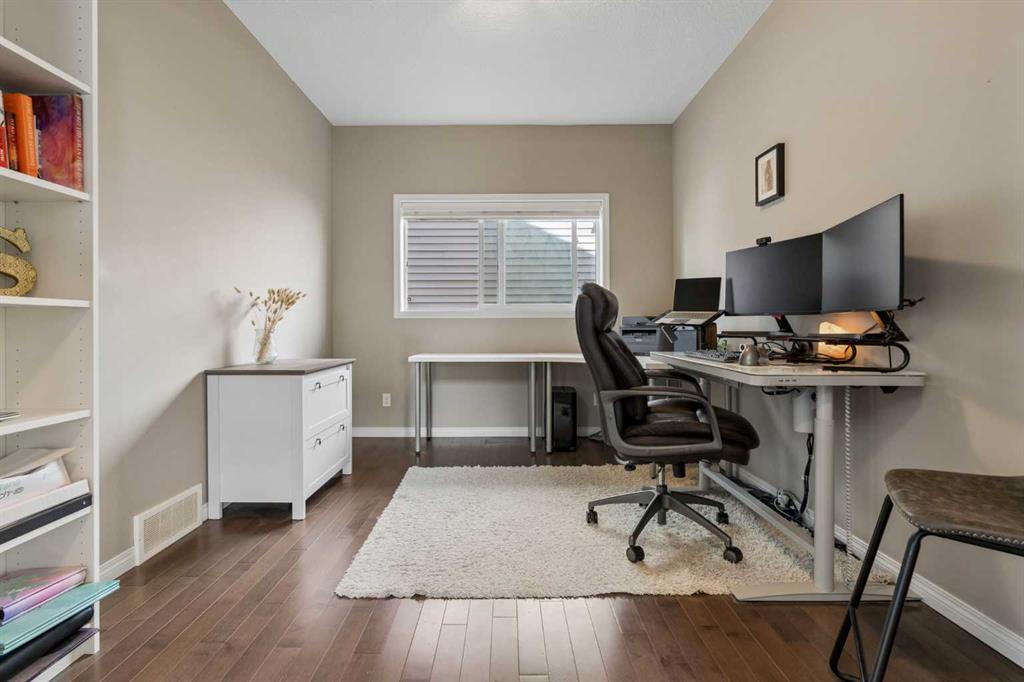 Picture for 108 Sage Bank Crescent NW