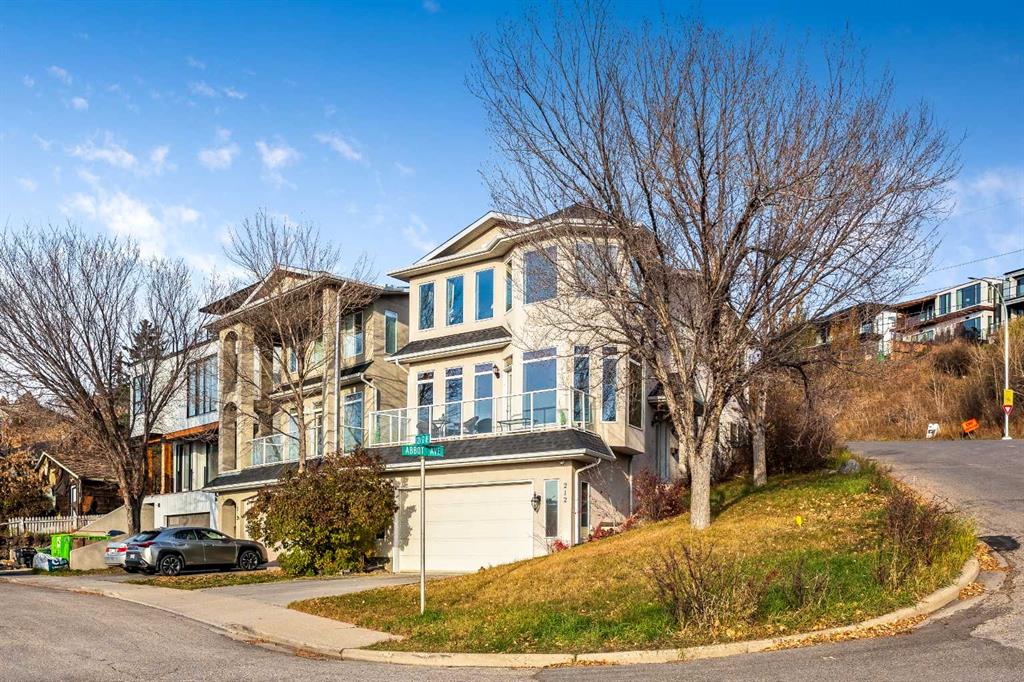 Picture for 212 12A Street NE