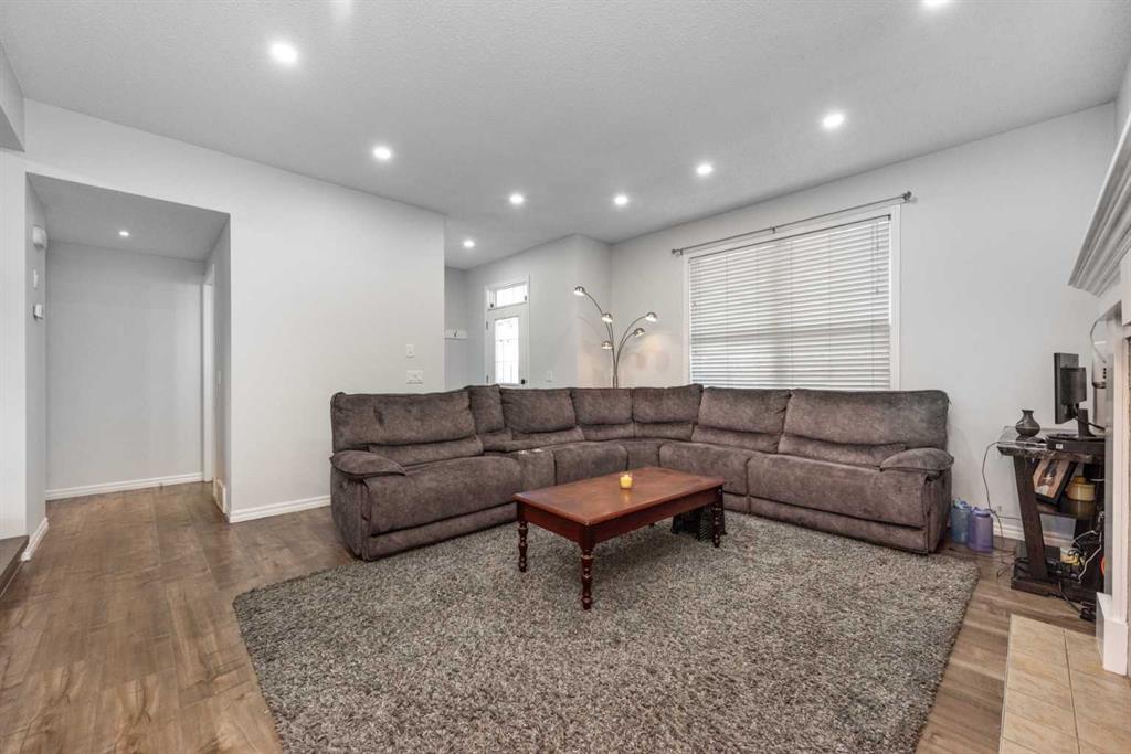Picture for 185 SKYVIEW RANCH Drive NE