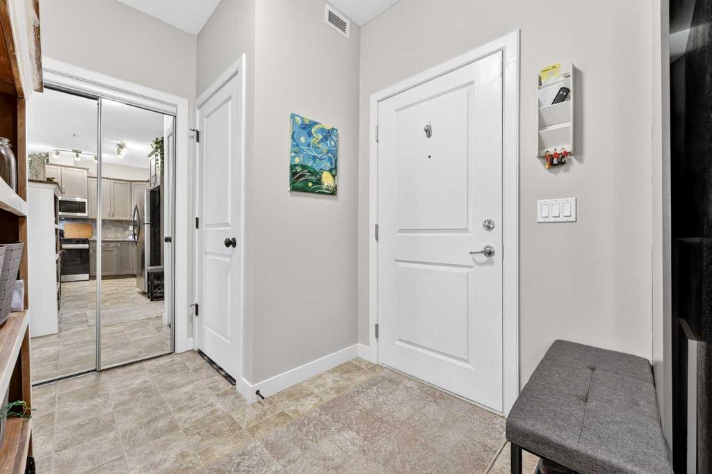Picture for 216, 35 Aspenmont Heights SW