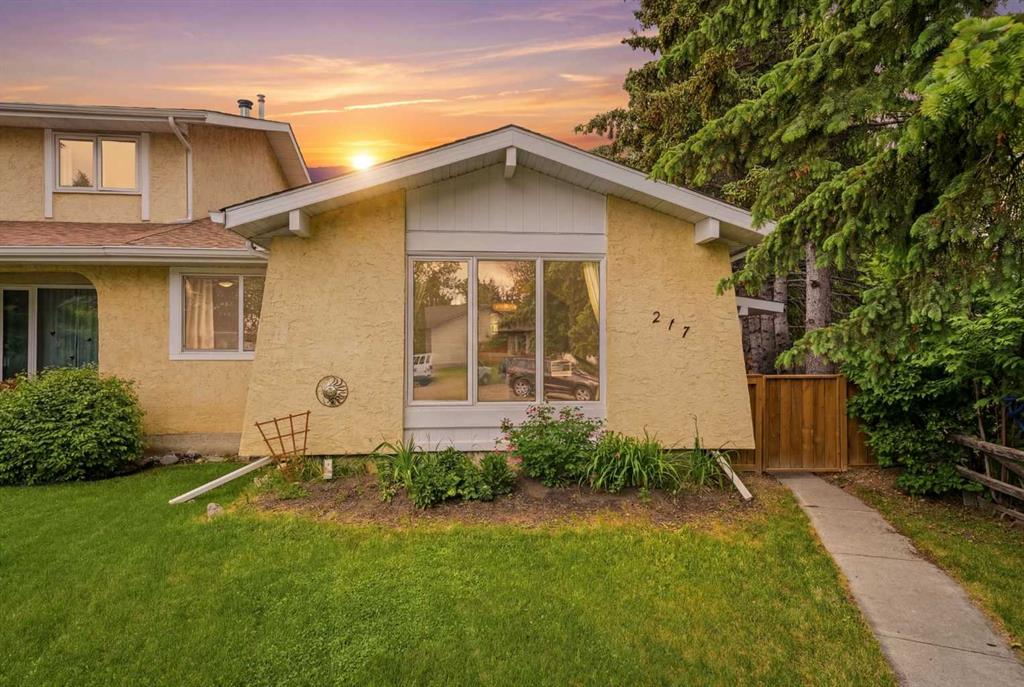 Picture for 217 Woodvale Bay SW