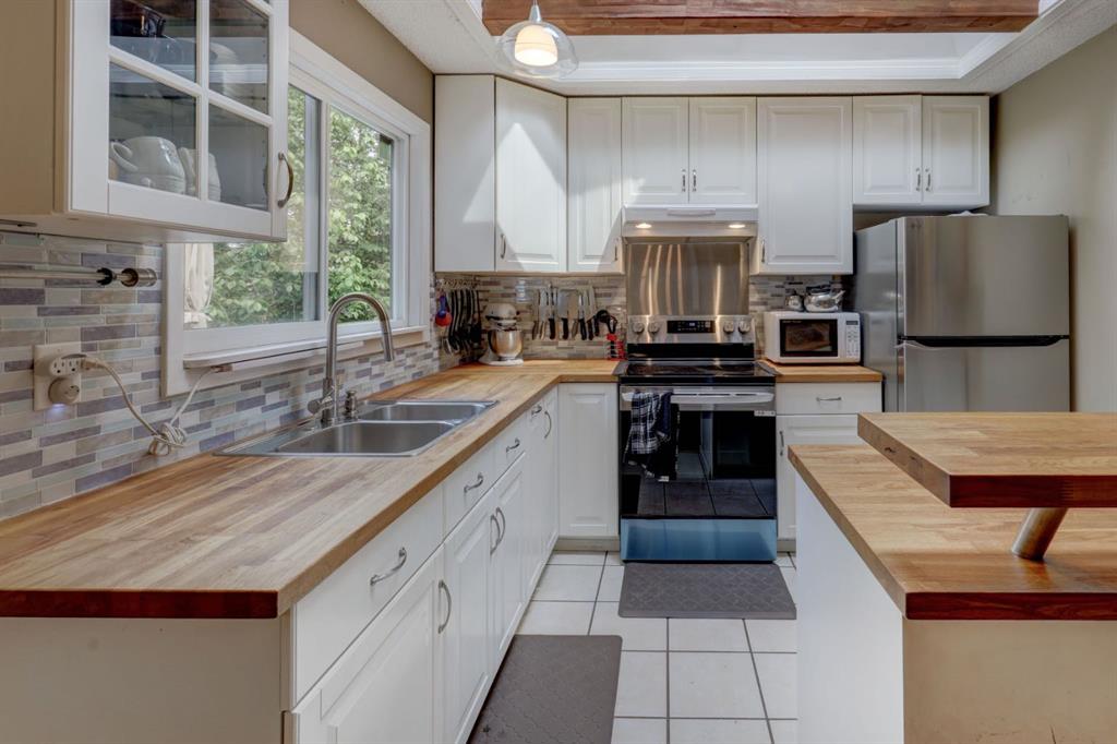 Picture for 128 Pineland Place NE