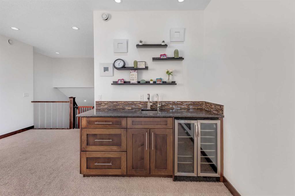 Picture for 235097 Range Road 283   https://www.cirrealty.ca/reb/creb/50/A2263550_30.jpg