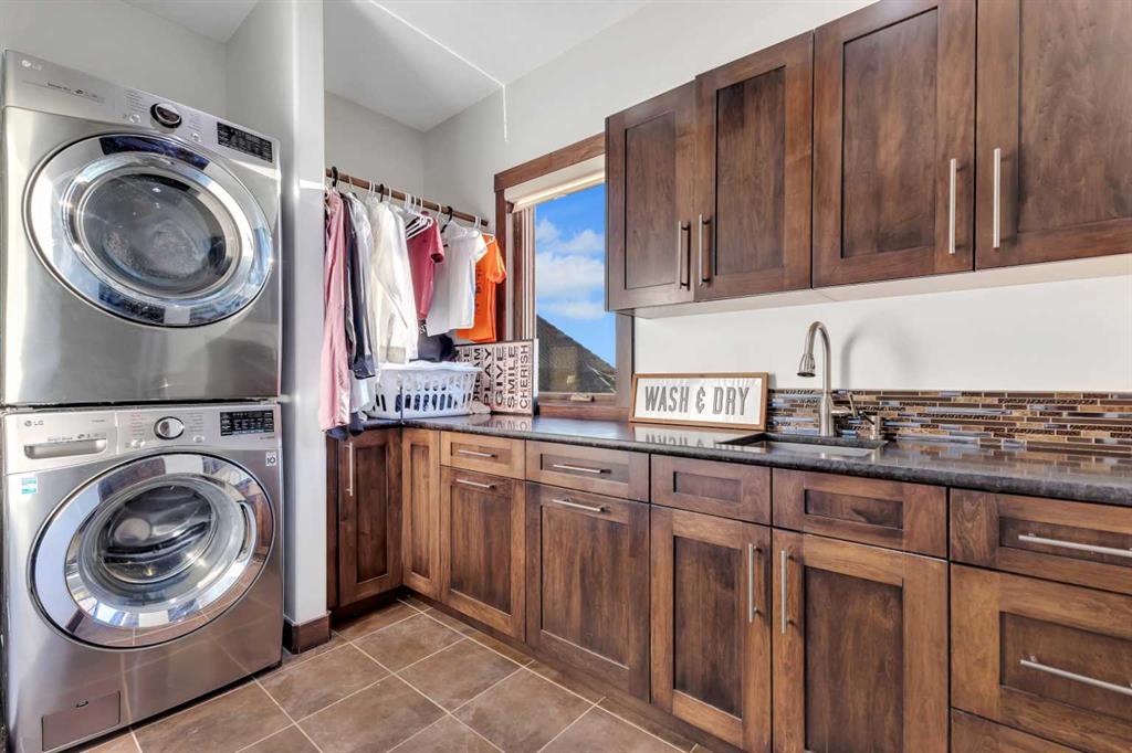 Picture for 235097 Range Road 283   https://www.cirrealty.ca/reb/creb/50/A2263550_31.jpg