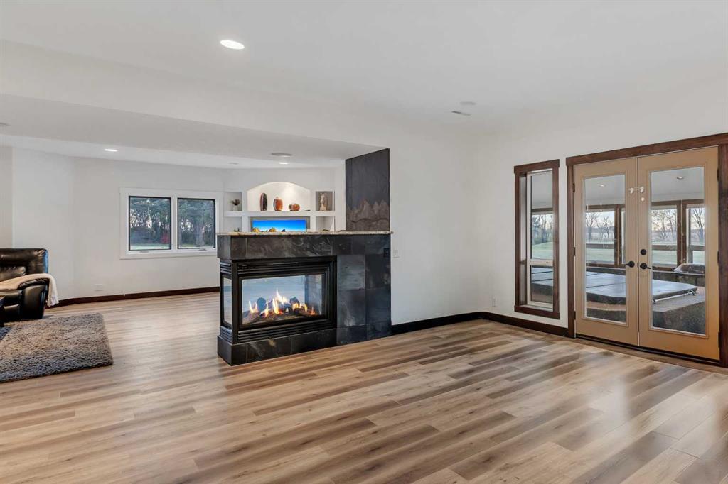 Picture for 235097 Range Road 283   https://www.cirrealty.ca/reb/creb/50/A2263550_37.jpg