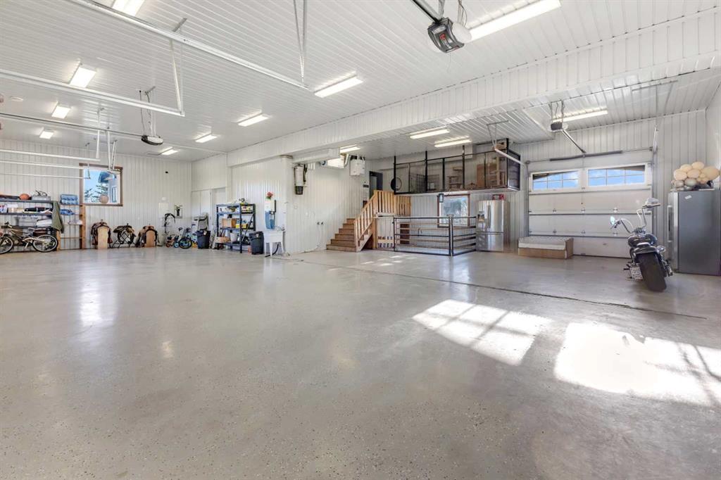 Picture for 235097 Range Road 283   https://www.cirrealty.ca/reb/creb/50/A2263550_42.jpg