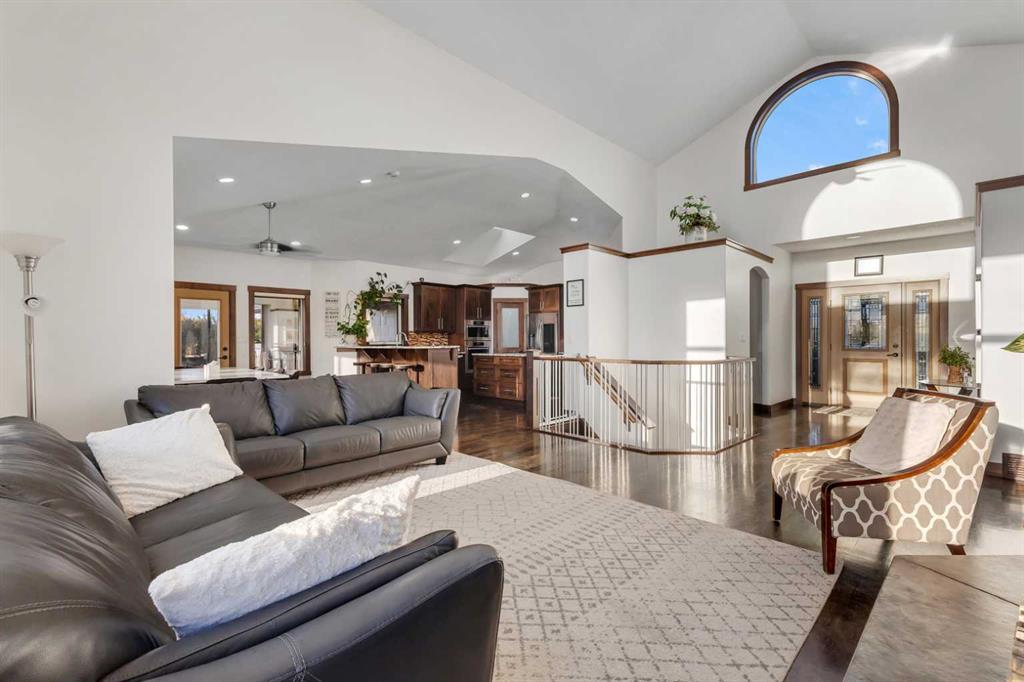 Picture for 235097 Range Road 283   https://www.cirrealty.ca/reb/creb/50/A2263550_9.jpg