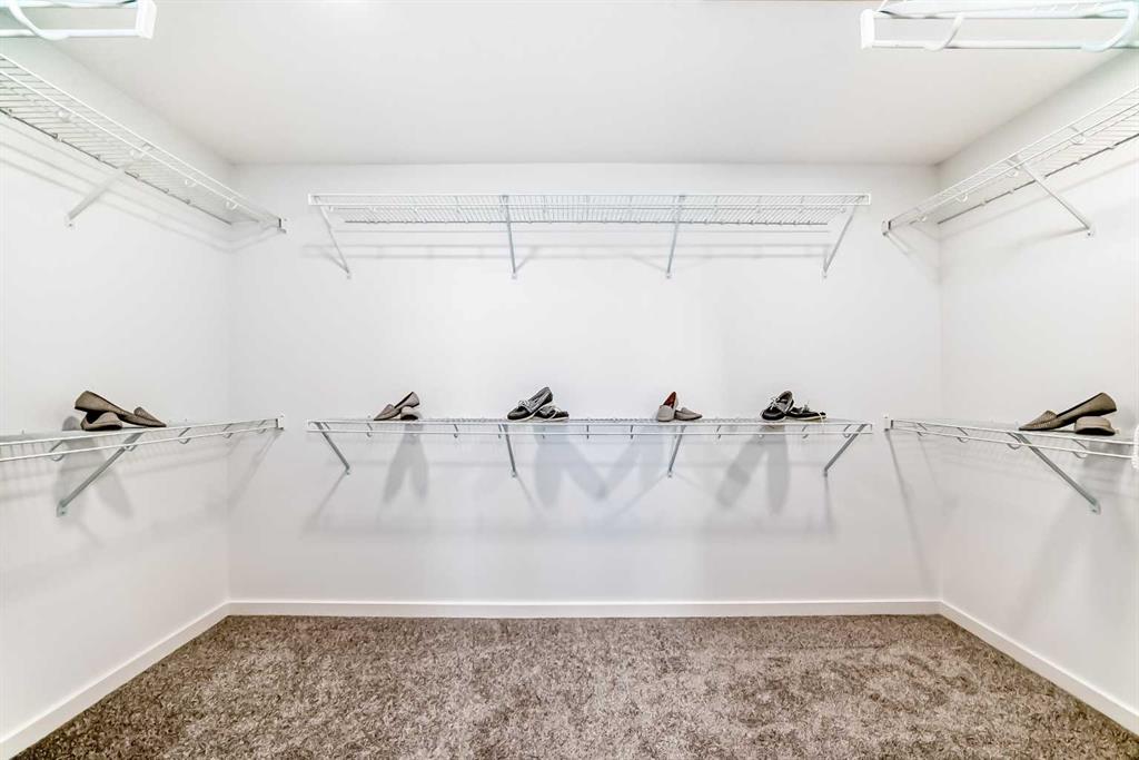 Picture for 59 Versant Way SW https://www.cirrealty.ca/reb/creb/50/A2266050_31.jpg