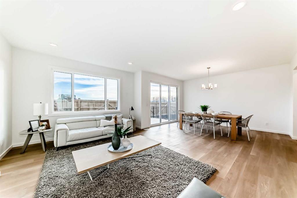 Picture for 59 Versant Way SW https://www.cirrealty.ca/reb/creb/50/A2266050_6.jpg