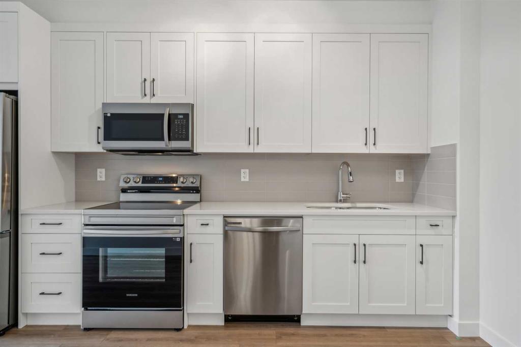 Picture for 1215, 14910 1` Street NW