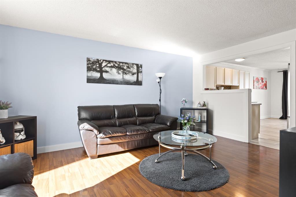 Picture for 7 Erin Park Bay SE