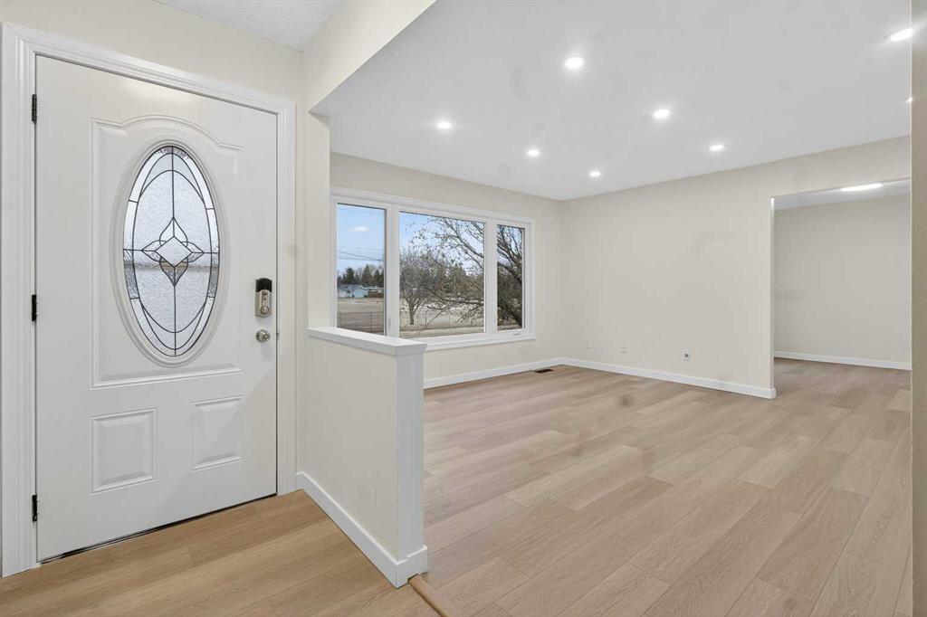 Picture for 4411 53 Street NW