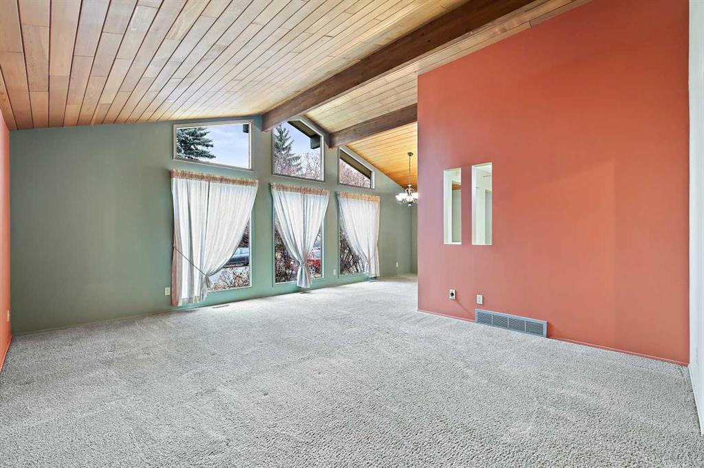 Picture for 27 Sunmount Crescent SE