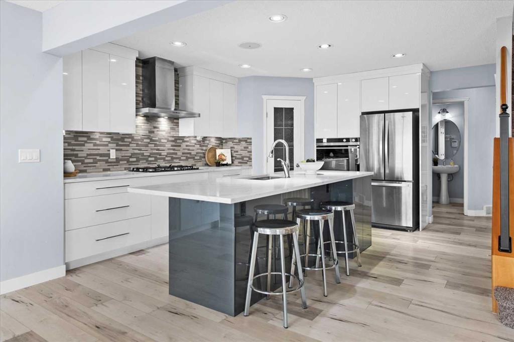 Picture for 21 Rockbluff Place NW