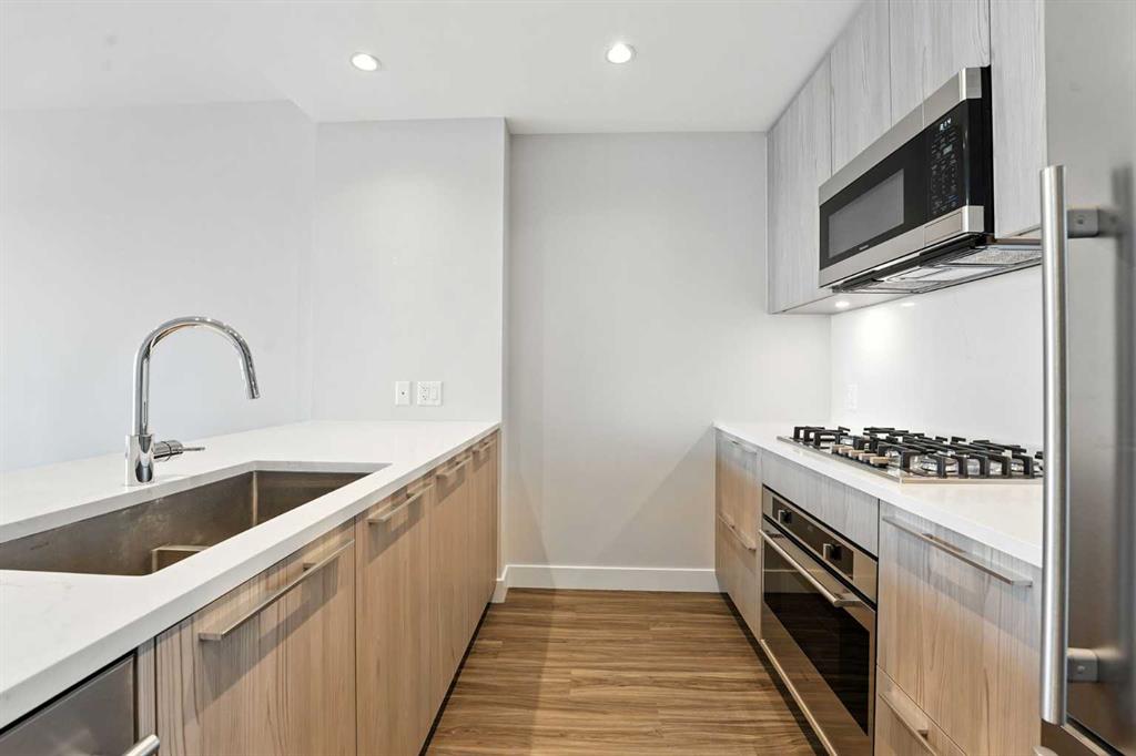 Picture for 1407, 530 3 Street SE