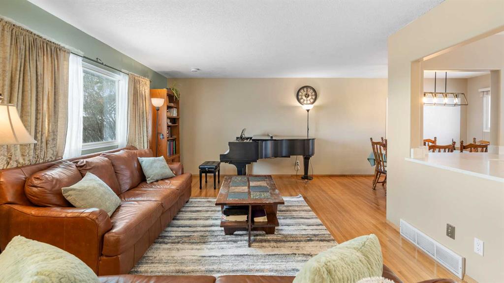 Picture for 7819 Fairmount Drive SE