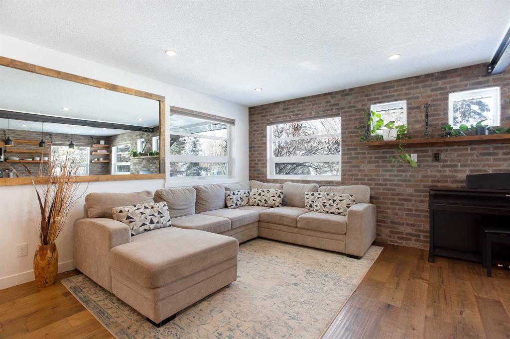 Picture for 8248 5 Street SW