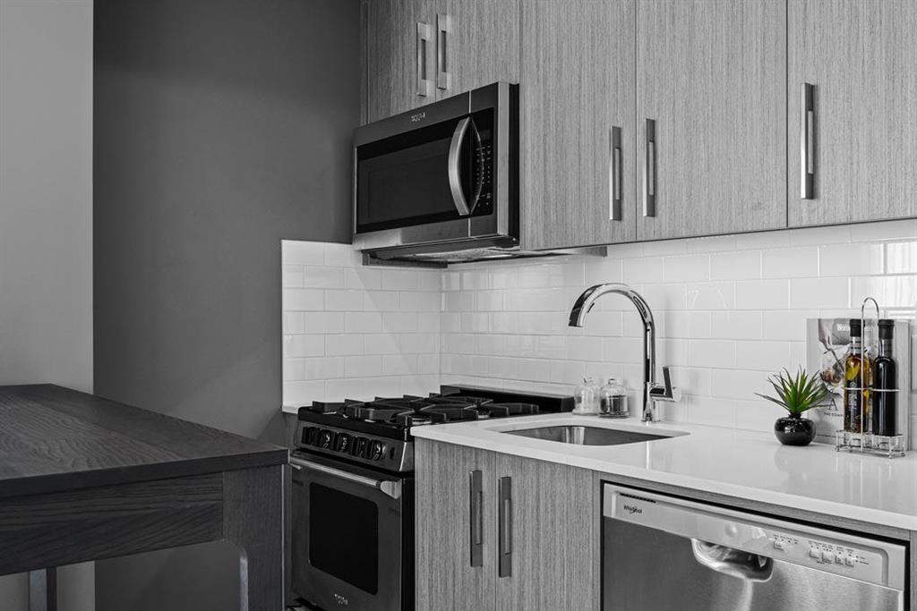 Picture for 440, 110 18A Street NW