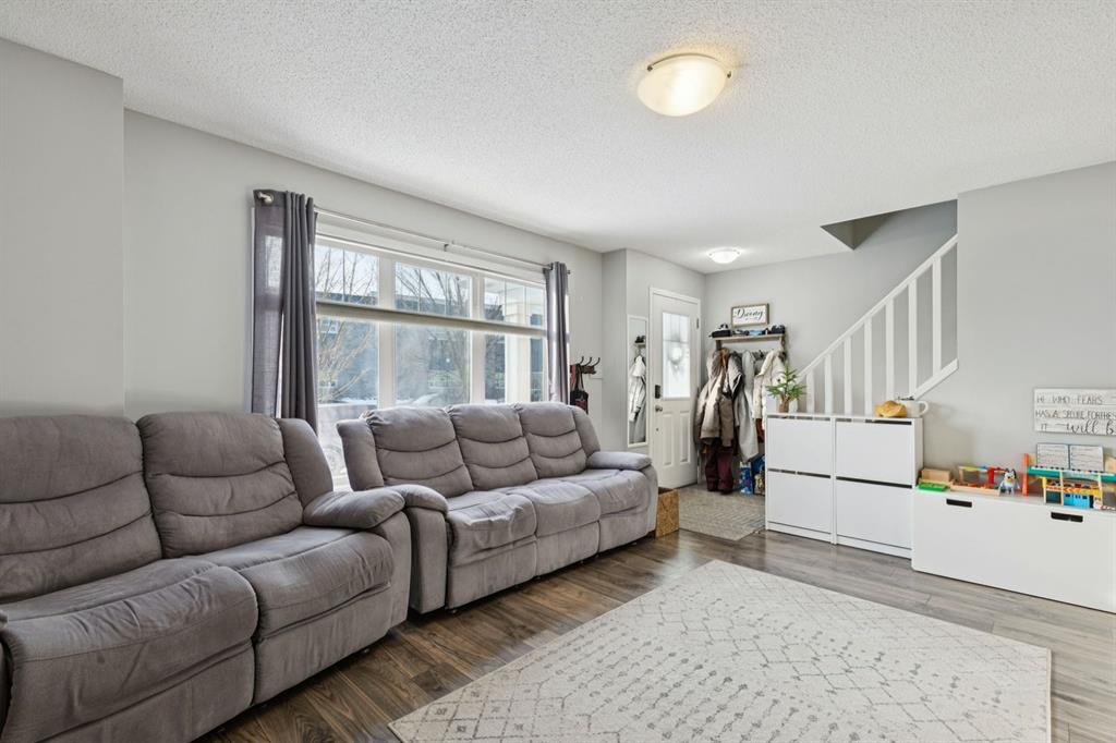 Picture for 996 Windsong Drive SW