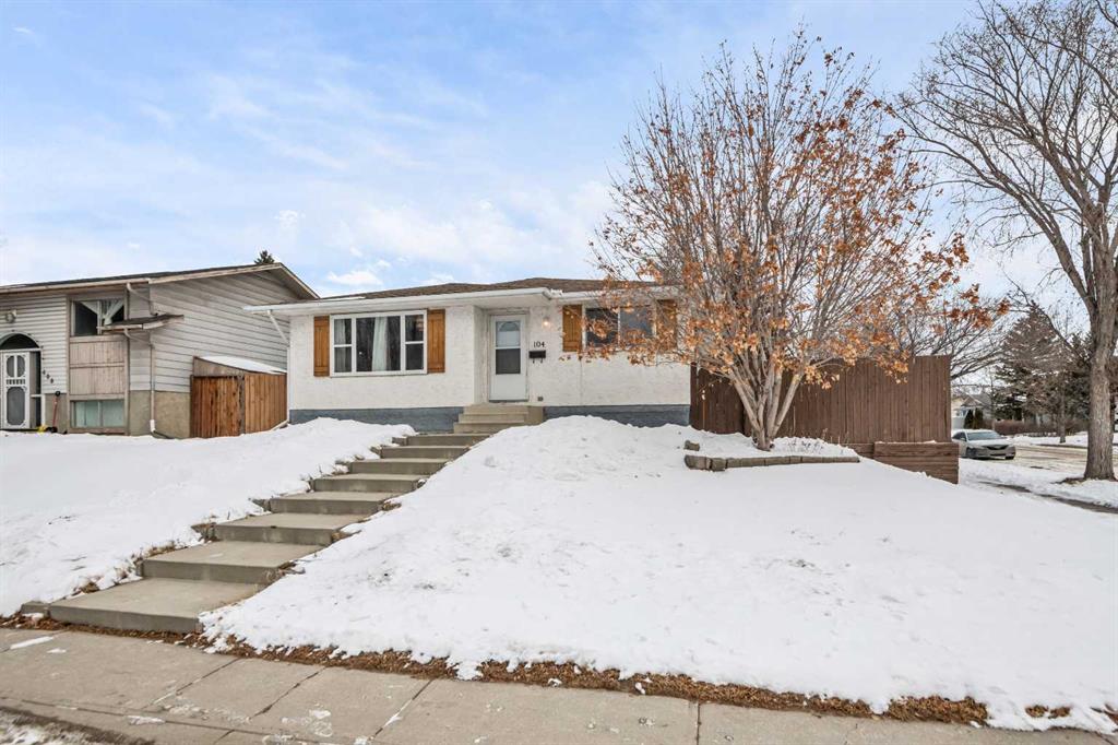 Picture for 104 Doverthorn Close SE