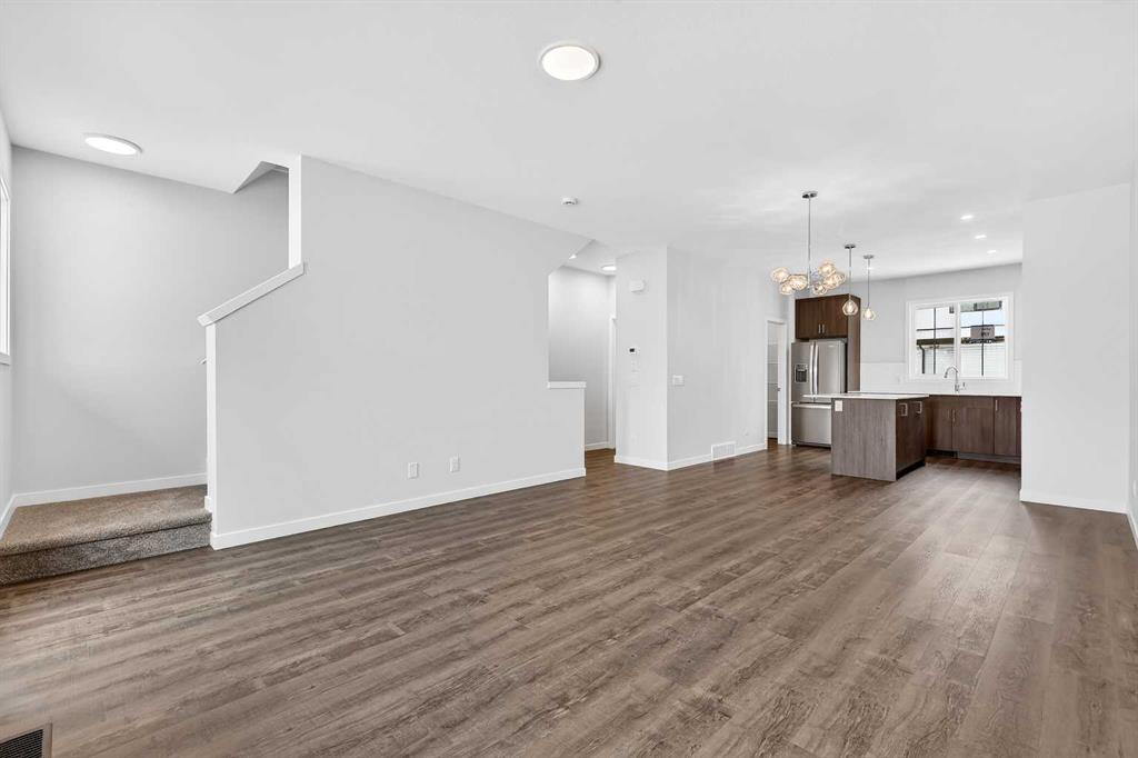 Picture for 120, 1750 Rangeview Drive SE