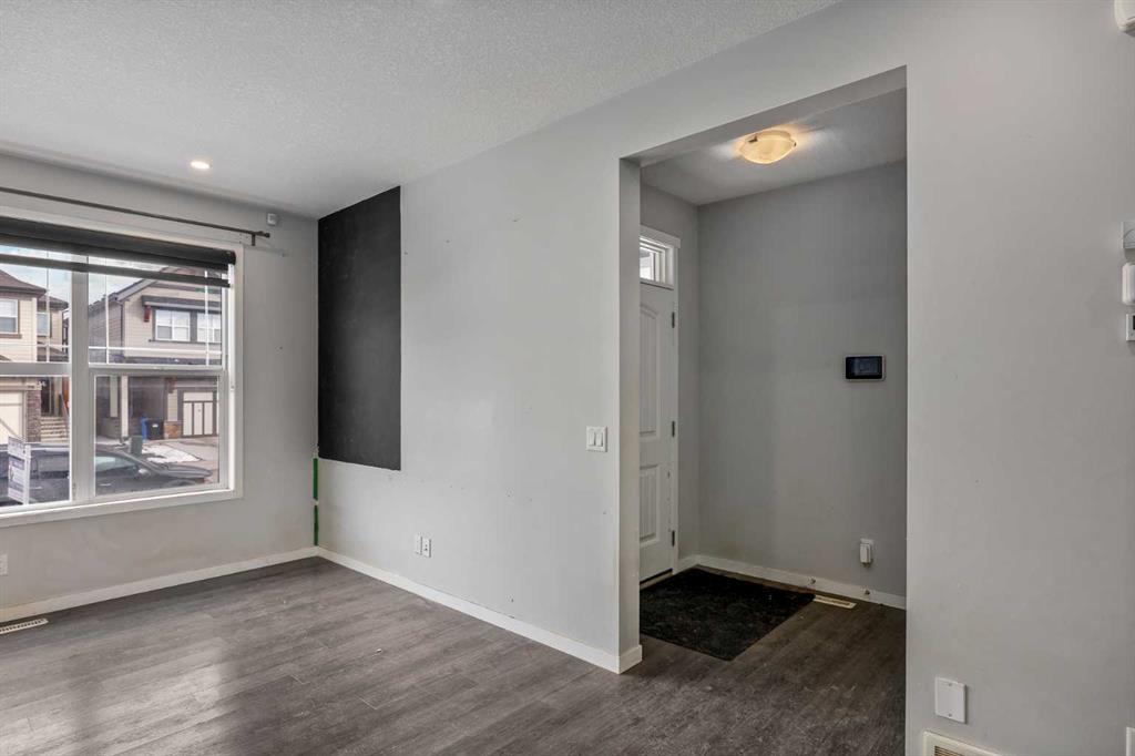 Picture for 77 Masters Street SE