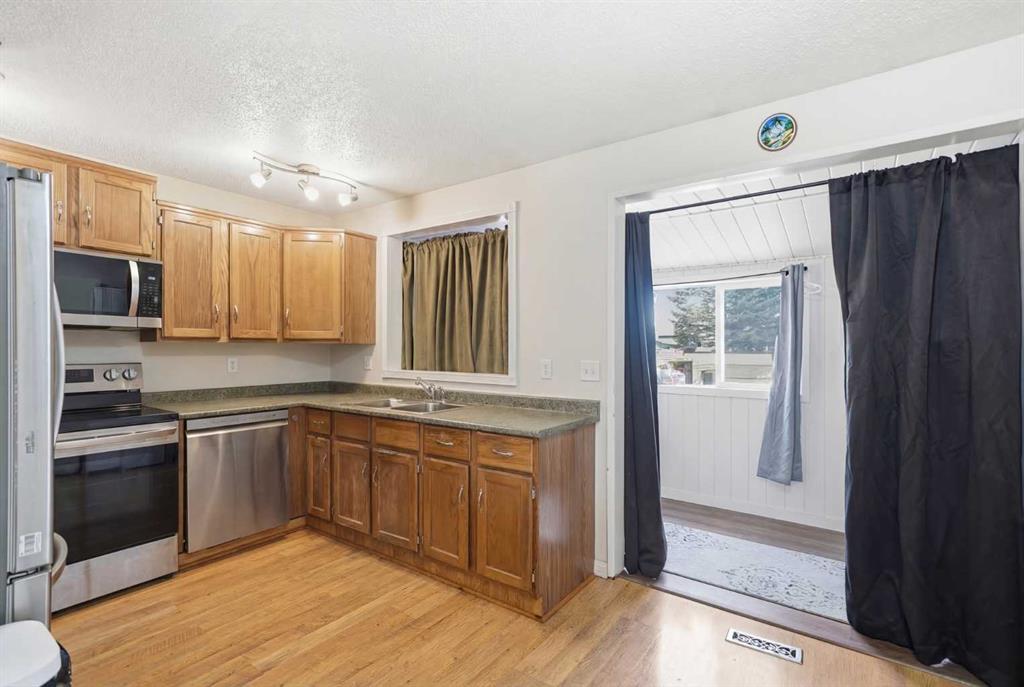 Picture for 95 Summerwood Road 