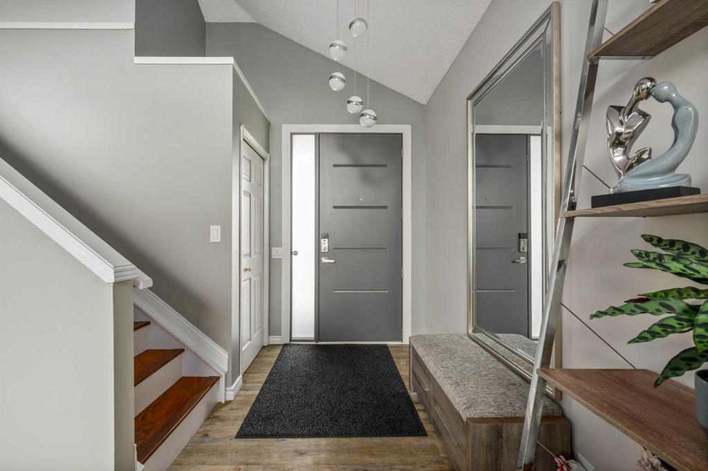 Picture for 220 Douglas Glen Bay SE